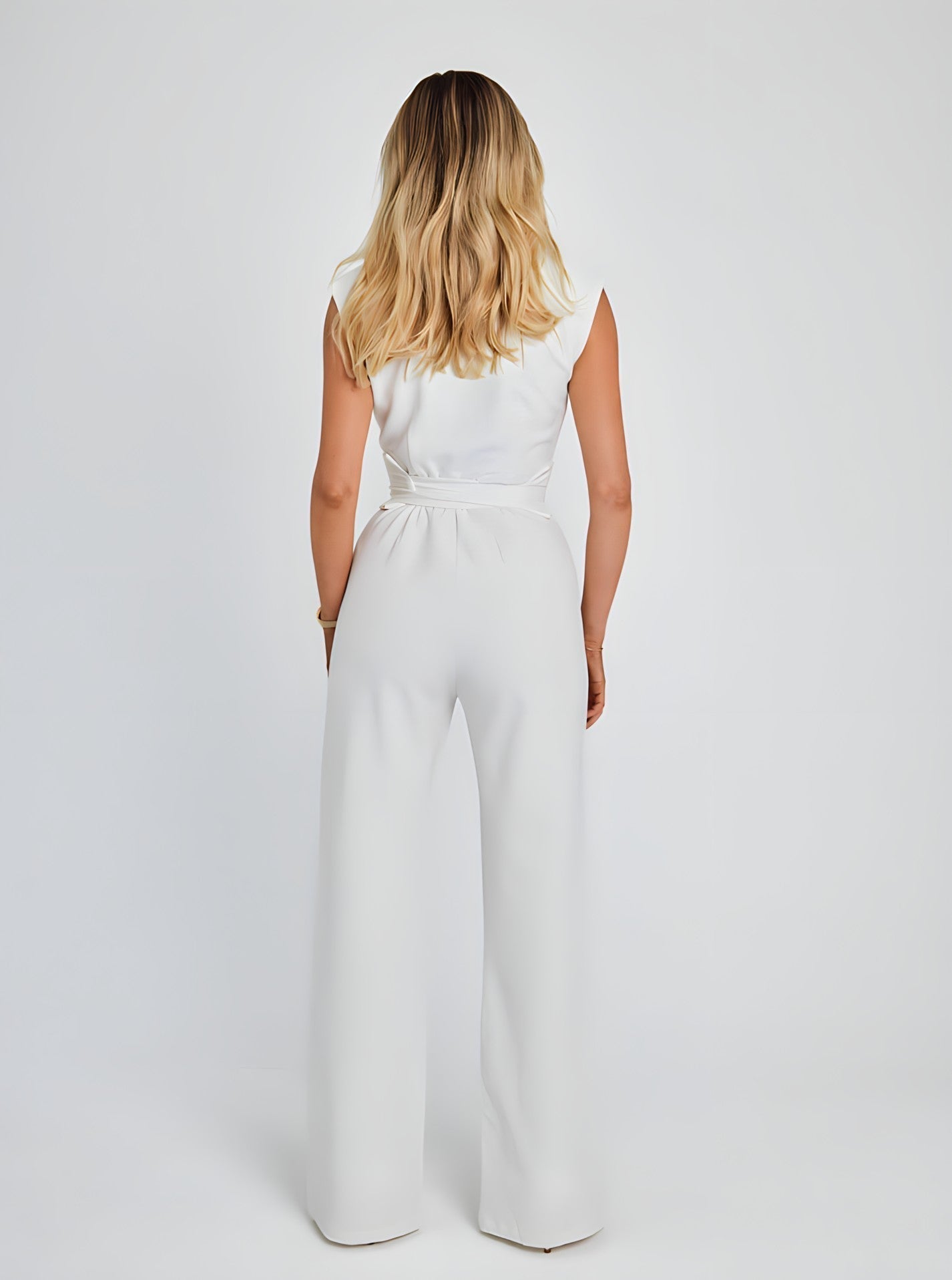 Jennifer™ - Ärmelloser Jumpsuit mit weitem Bein